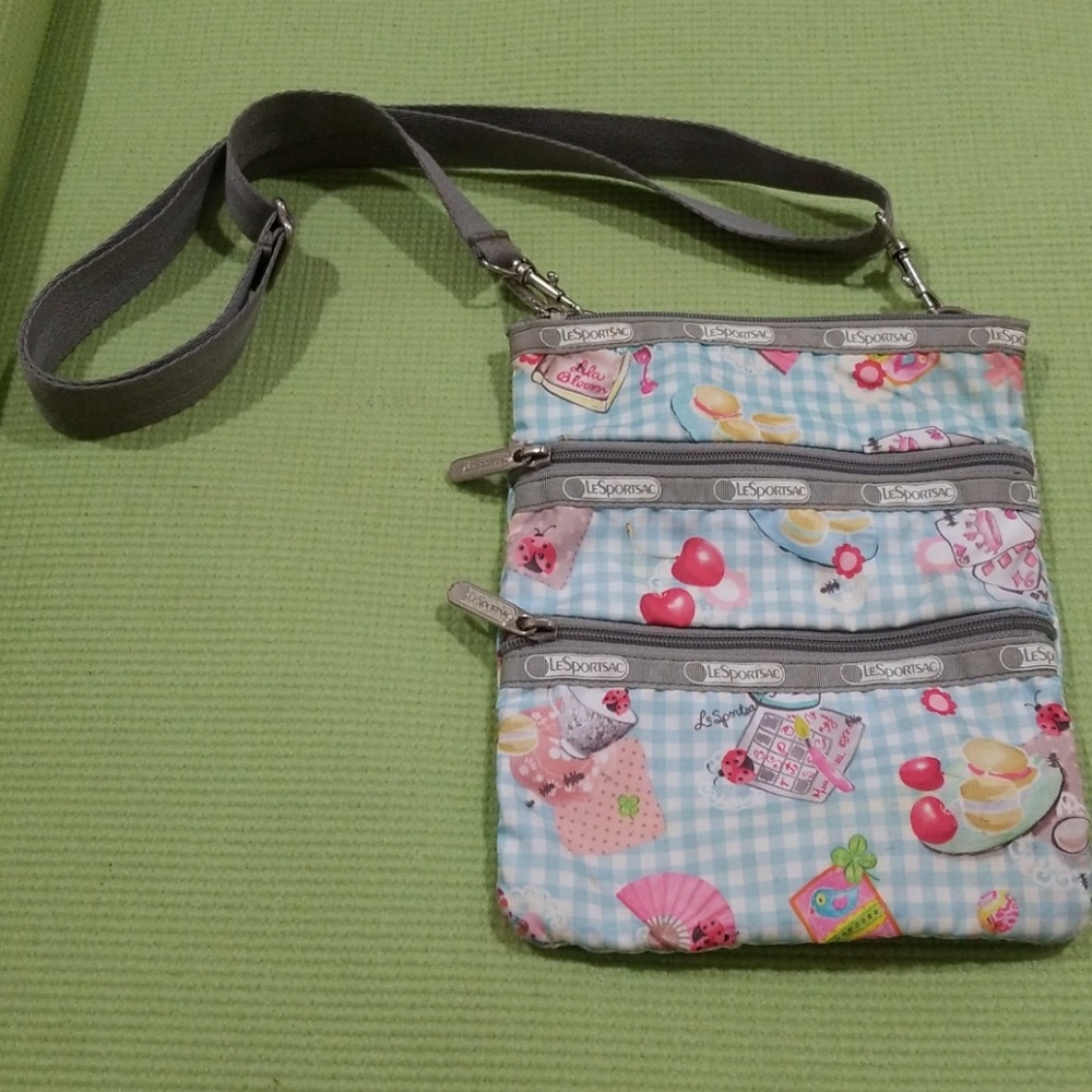 Cross over bag